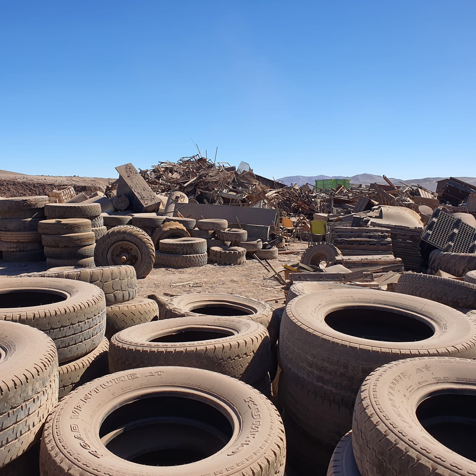Patio de Acopio NFU - Gestión de Neumáticos Fuera de Uso en Chile
